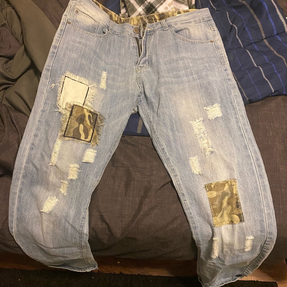 Ripped jeans